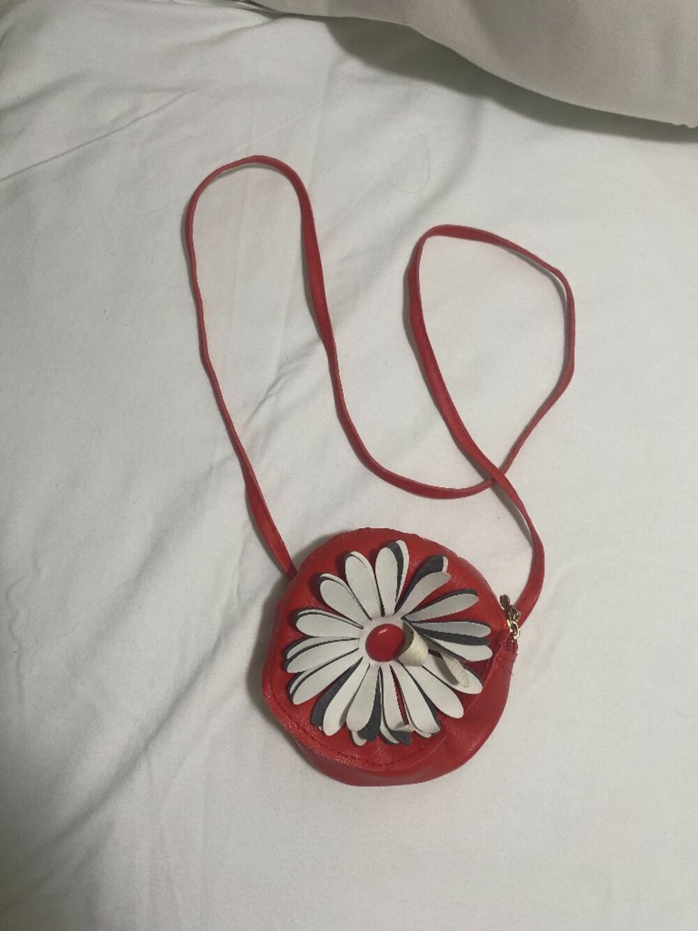 Red Daisy Flower Round Crossbody Purse Kids Mini Bag Floral Shoulder Bag